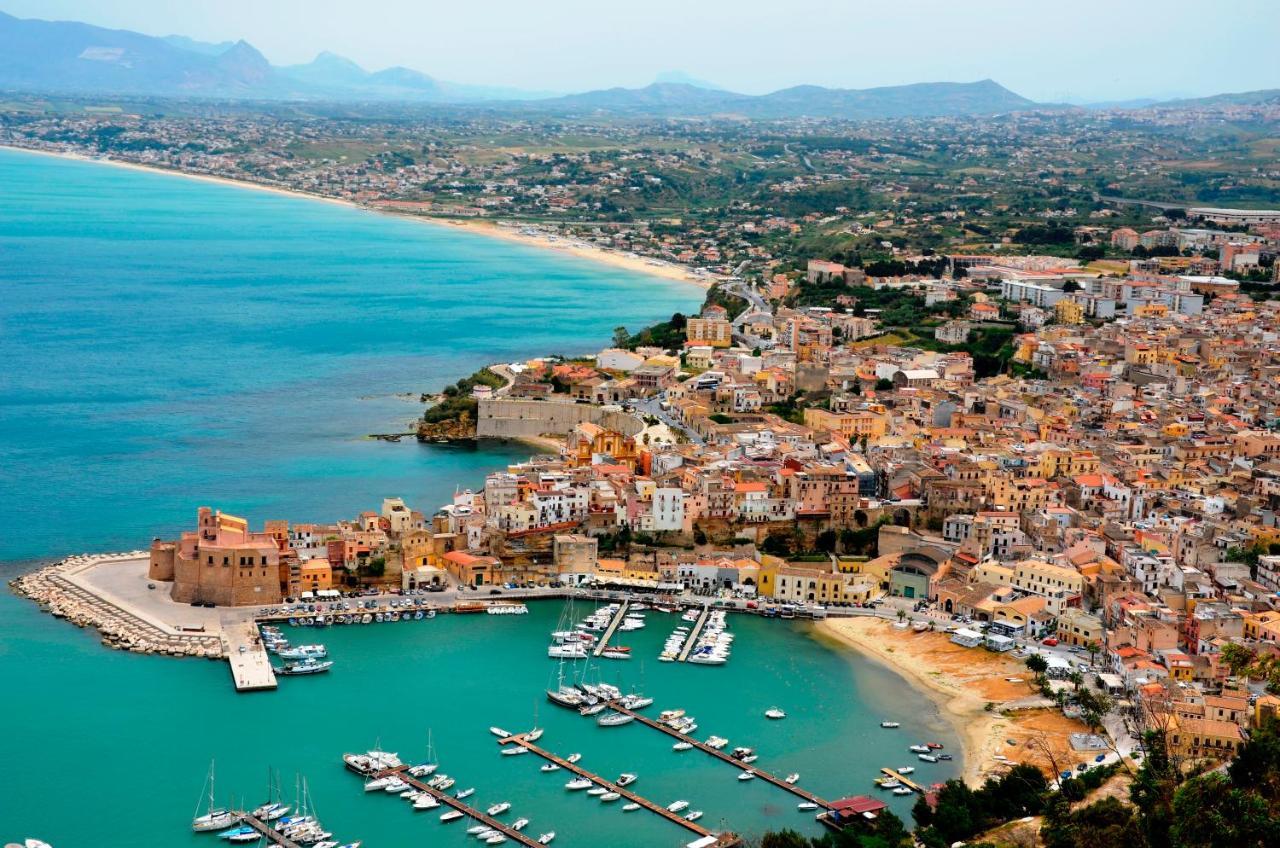 Castellammare Holiday Алкамо Марина Екстериор снимка