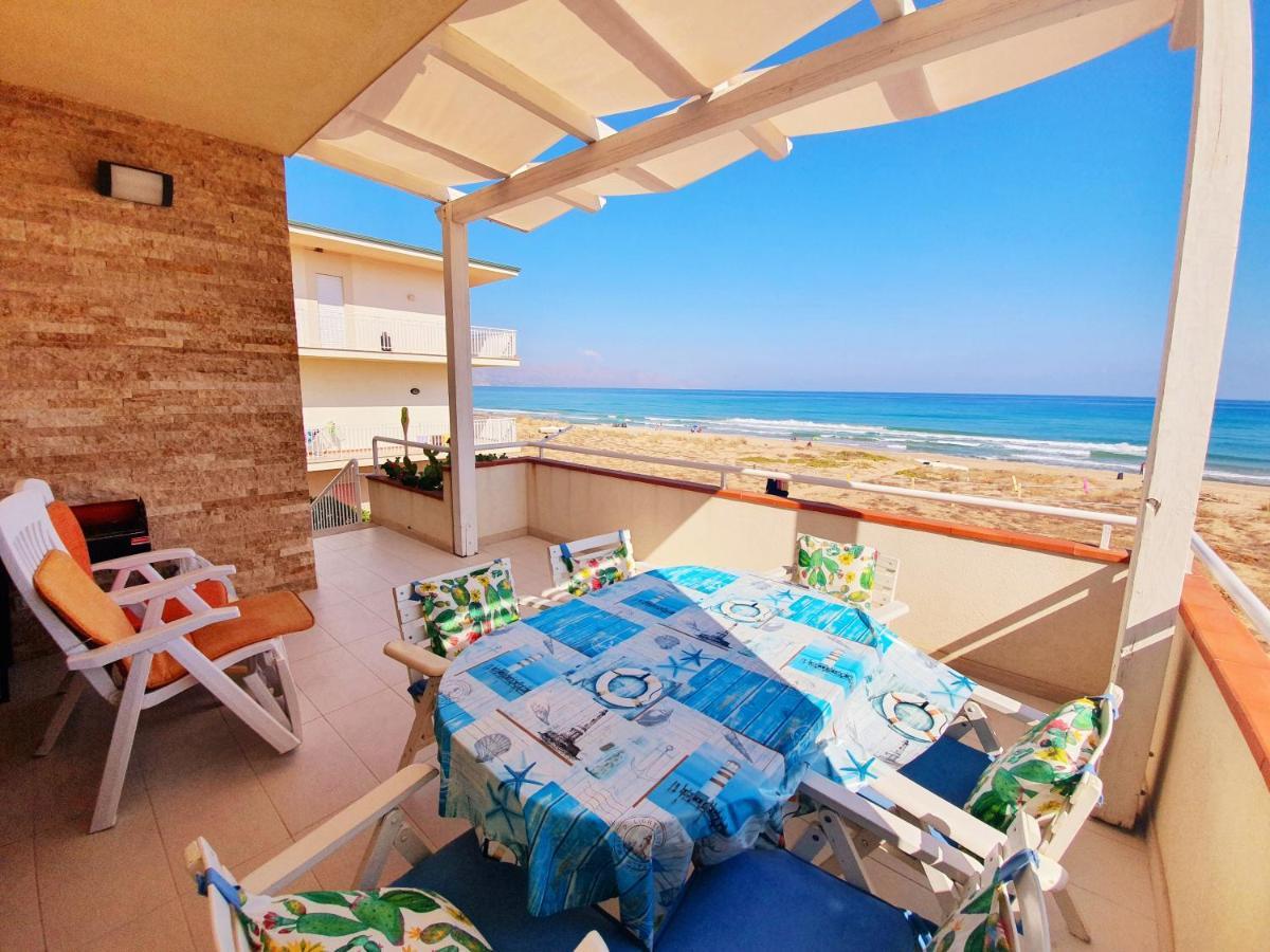 Castellammare Holiday Алкамо Марина Екстериор снимка